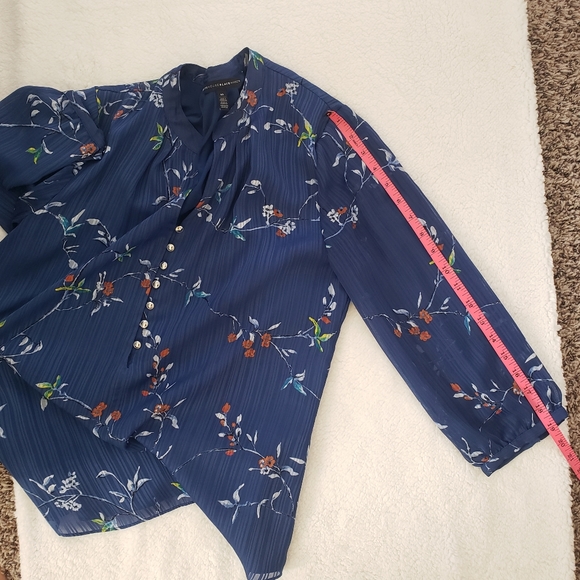 WHITEHOUSE BLACKMART blouse size 10 3/4 sleeve flowery V neck - Picture 6 of 9